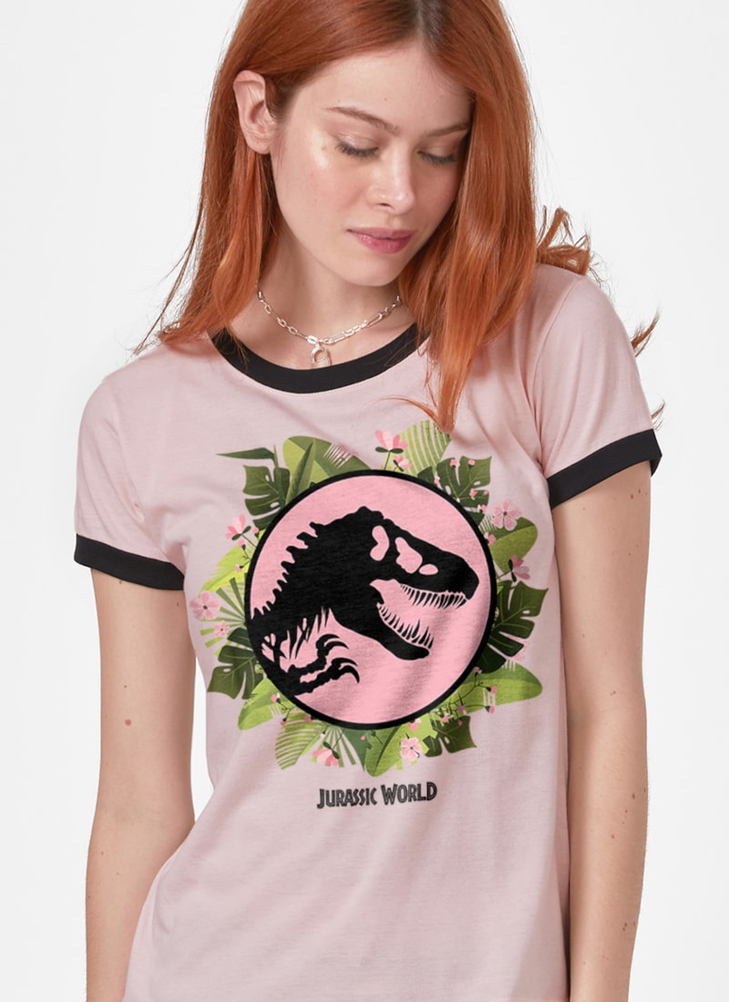 Camiseta Ringer Jurassic World Logo Floral Camiseta Ringer Jurassic World Logo Floral